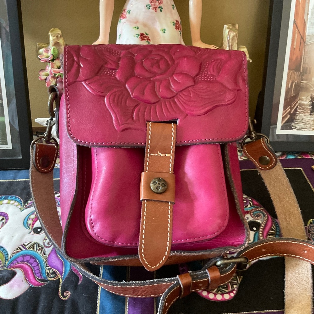 Patricia Nash tooled leather crossbody bag